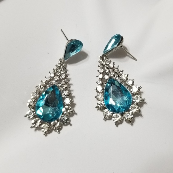 Blue earrings - Picture 2 of 4